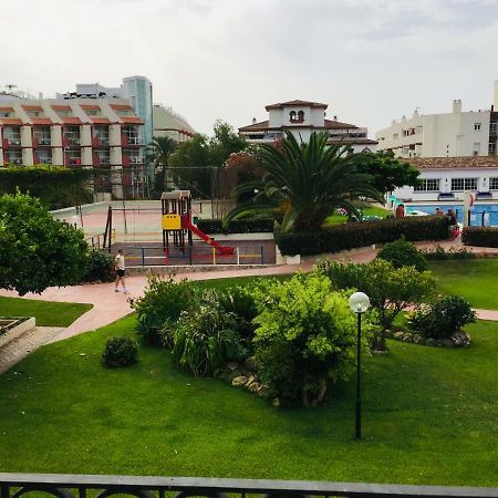 Carihuela Palace Beach Apartment Torremolinos Exterior foto