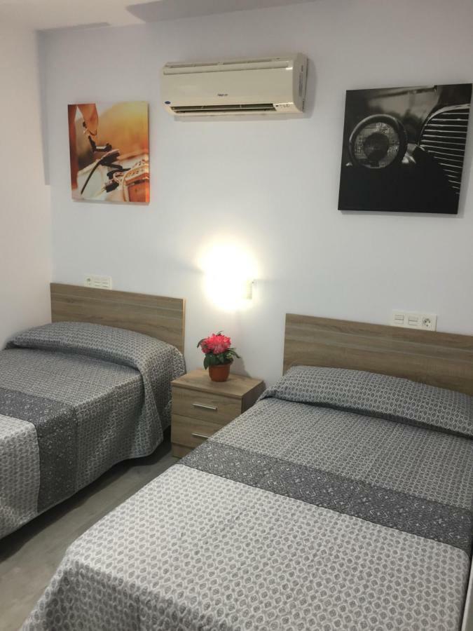 Carihuela Palace Beach Apartment Torremolinos Exterior foto